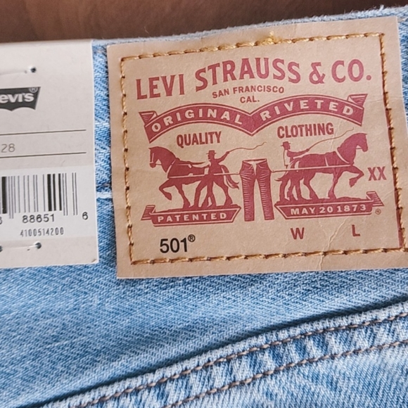 Levi's 501 cut-off shorts - Picture 3 of 3